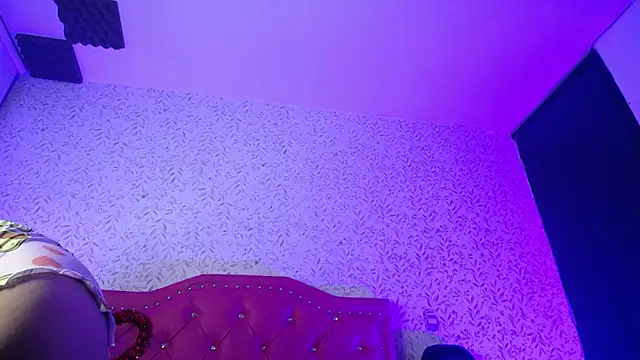 luly pink online show from 19, 9, 2025