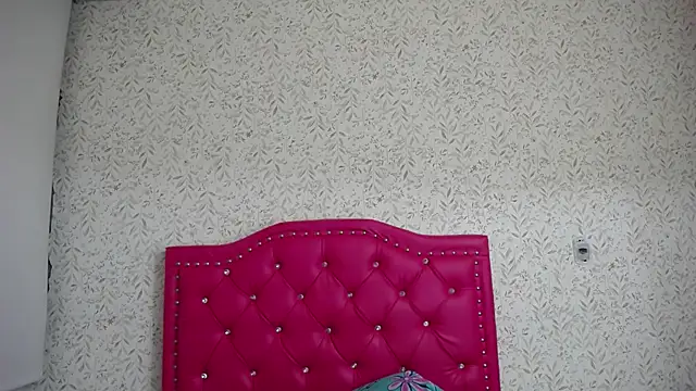 luly pink online show from 16, 12, 2025