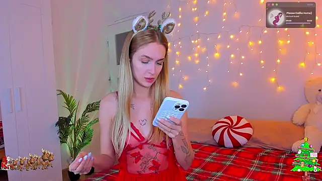 Snapshot of Kamila_icee chatting on 25, 12, 2024 Kamila icee online show from 25, 12, 2024