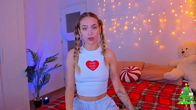 Snapshot of Kamila_icee chatting on 26, 12, 2024 Kamila icee online show from 26, 12, 2024