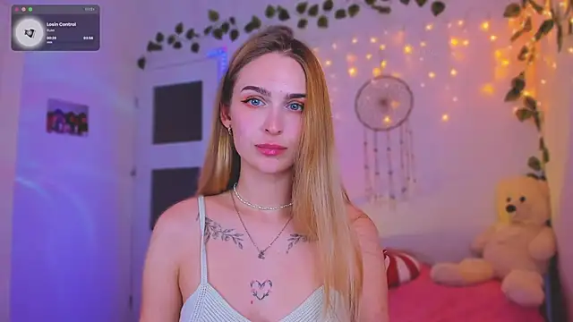 Snapshot of Kamila_icee chatting on 6, 2, 2025 Kamila icee online show from 6, 2, 2025