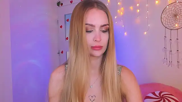 Snapshot of Kamila_icee chatting on 28, 2, 2025 Kamila icee online show from 28, 2, 2025