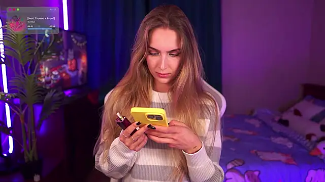 Snapshot of Kamila_icee chatting on 16, 10, 2025 Kamila icee online show from 16, 10, 2025