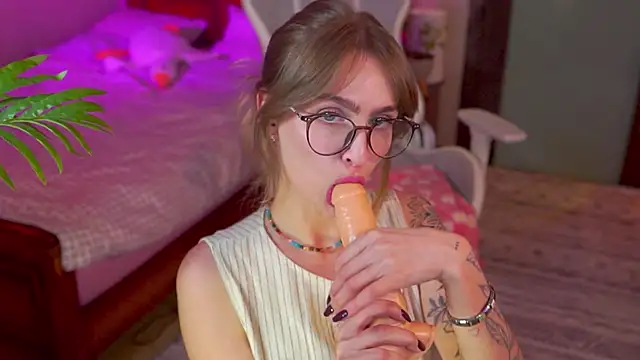 Kamila icee online show from 26, 4, 2026