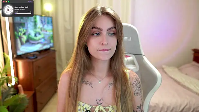 Kamila icee online show from 3, 7, 2026