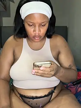 MimiCurves online show from 7, 2, 2026