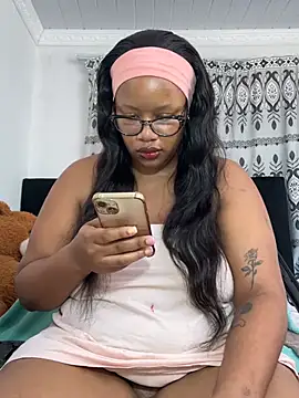 Snapshot of MimiCurves chatting on 1, 6, 2026 MimiCurves online show from 1, 6, 2026