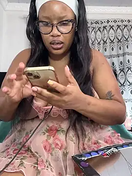 Snapshot of MimiCurves chatting on 11, 6, 2026 MimiCurves online show from 11, 6, 2026
