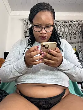 MimiCurves online show from 29, 6, 2026