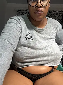 MimiCurves online show from 1, 7, 2026