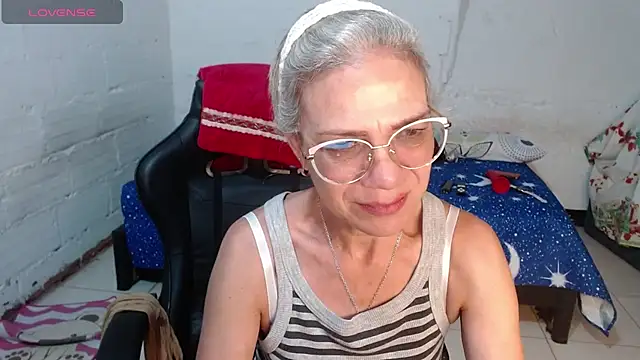 Snapshot of Giorgia_xue53 chatting on 8, 12, 2024 Giorgia xue53 online show from 8, 12, 2024