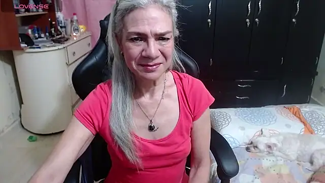 Snapshot of Giorgia_xue53 chatting on 14, 10, 2025 Giorgia xue53 online show from 14, 10, 2025