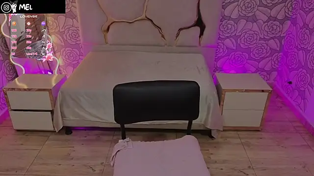 Snapshot of Mellani_tay chatting on 2, 10, 2025 Mellani tay online show from 2, 10, 2025