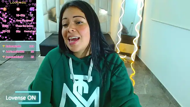 Snapshot of martinna_tay chatting on 31, 1, 2025 martinna tay online show from 31, 1, 2025