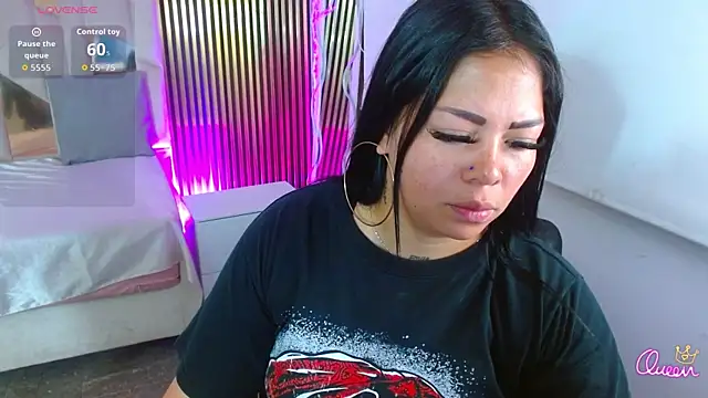 martinna tay online show from 28, 4, 2026