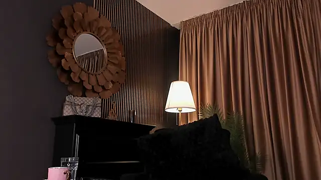 LovingBlondie online show from 23, 7, 2026