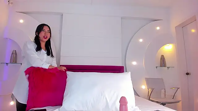 AliceHanz online show from 8, 12, 2024