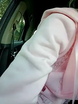 Timide girl2 online show from 10, 3, 2025