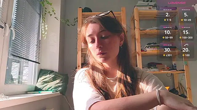 monlight  dana online show from 8, 3, 2026