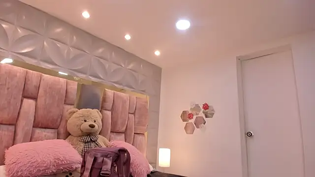 Charlotte Ice1 online show from 13, 3, 2026