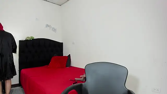 RedQueenMilf online show from 14, 3, 2025