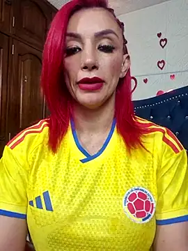 RedQueenMilf online show from 24, 6, 2026