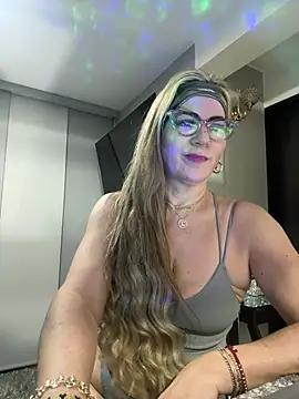 Snapshot of LARIANA_RIVERA23 chatting on 6, 2, 2025 LARIANA RIVERA23 online show from 6, 2, 2025