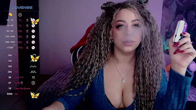 Snapshot of _Just_a_queen_3 chatting on 1, 2, 2025 Just a queen 3 online show from 1, 2, 2025