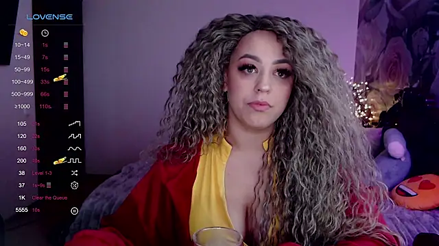 Snapshot of _Just_a_queen_3 chatting on 8, 2, 2025 Just a queen 3 online show from 8, 2, 2025