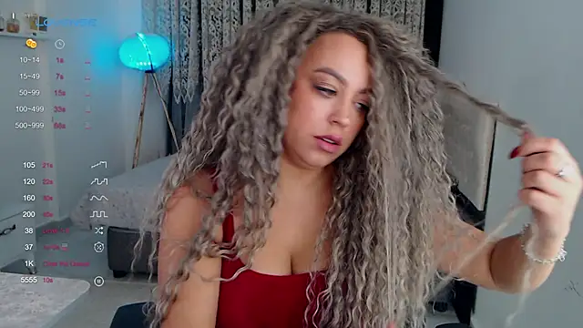 Snapshot of _Just_a_queen_3 chatting on 16, 10, 2025 Just a queen 3 online show from 16, 10, 2025