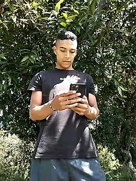 Snapshot of Demiansteven2 chatting on 7, 11, 2025 Demiansteven2 online show from 7, 11, 2025