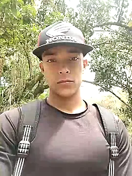 Demiansteven2 online show from 25, 4, 2026