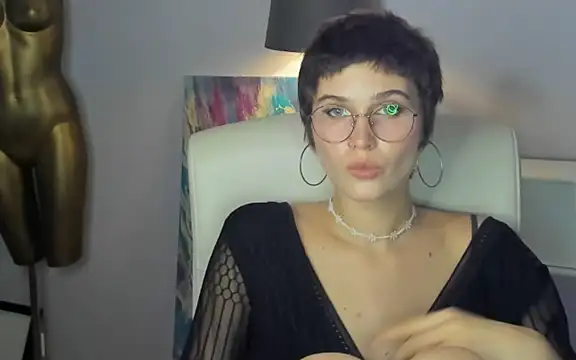 Snapshot of sarah_perfect chatting on 18, 9, 2025 sarah perfect online show from 18, 9, 2025