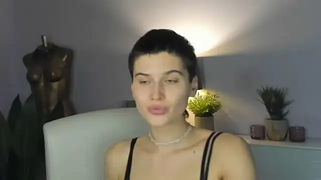 Snapshot of sarah_perfect chatting on 19, 10, 2025 sarah perfect online show from 19, 10, 2025