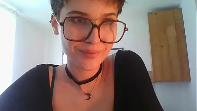 Snapshot of sarah_perfect chatting on 8, 2, 2026 sarah perfect online show from 8, 2, 2026