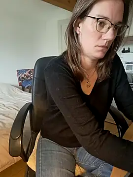 SpiceLea online show from 13, 3, 2025