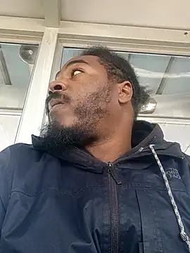 MRHANDSOME3800 online show from 5, 2, 2026