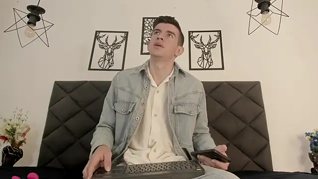 Snapshot of MikaelSlow chatting on 22, 2, 2025 MikaelSlow online show from 22, 2, 2025