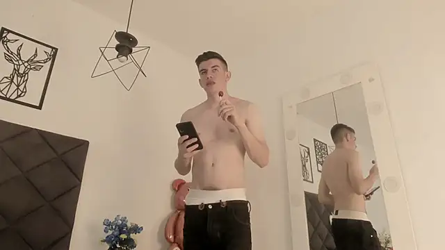 Snapshot of MikaelSlow chatting on 27, 2, 2025 MikaelSlow online show from 27, 2, 2025