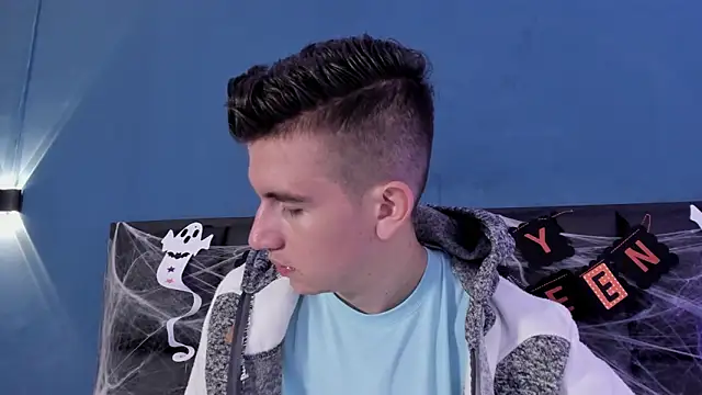 Snapshot of MikaelSlow chatting on 23, 10, 2025 MikaelSlow online show from 23, 10, 2025