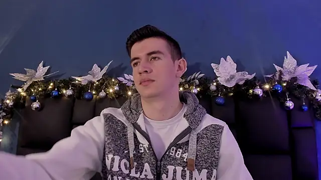 Snapshot of MikaelSlow chatting on 27, 11, 2025 MikaelSlow online show from 27, 11, 2025