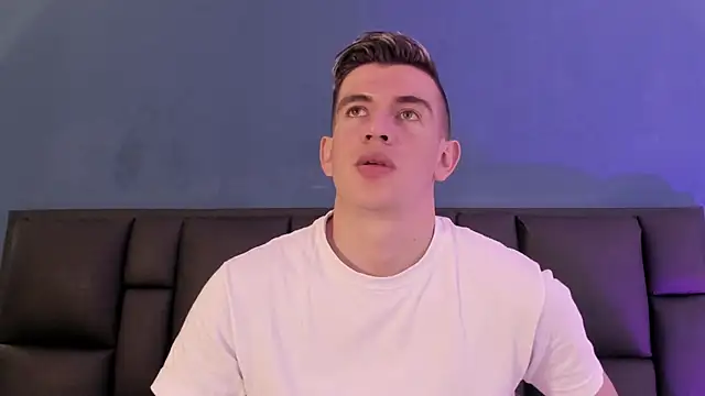 MikaelSlow online show from 12, 2, 2026