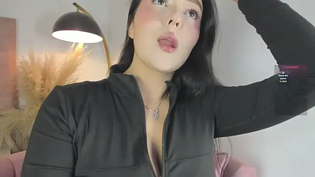 im alejandra  online show from 11, 4, 2026