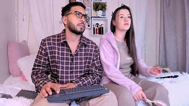 Idara and Edahi01 online show from 22, 3, 2025