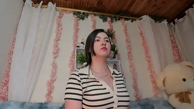 Idara and Edahi01 online show from 5, 2, 2026