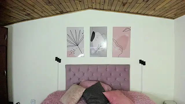 Snapshot of GENNESIS_LOVE chatting on 11, 2, 2025 GENNESIS LOVE online show from 11, 2, 2025