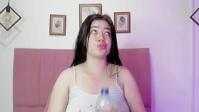 Snapshot of GENNESIS_LOVE chatting on 28, 9, 2025 GENNESIS LOVE online show from 28, 9, 2025