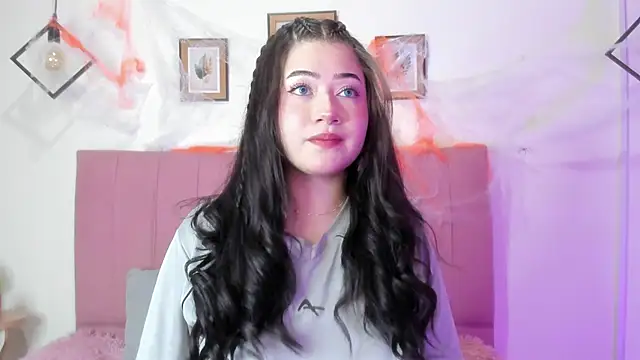 Snapshot of GENNESIS_LOVE chatting on 28, 10, 2025 GENNESIS LOVE online show from 28, 10, 2025