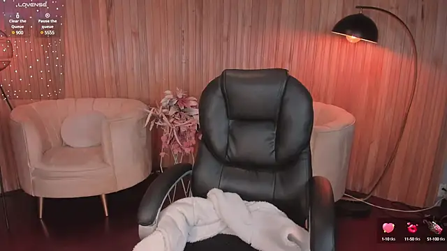 CarolineGraceX online show from 12, 3, 2025