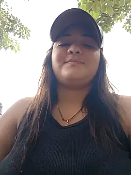 Snapshot of Liancy chatting on 4, 12, 2024 Liancy online show from 4, 12, 2024